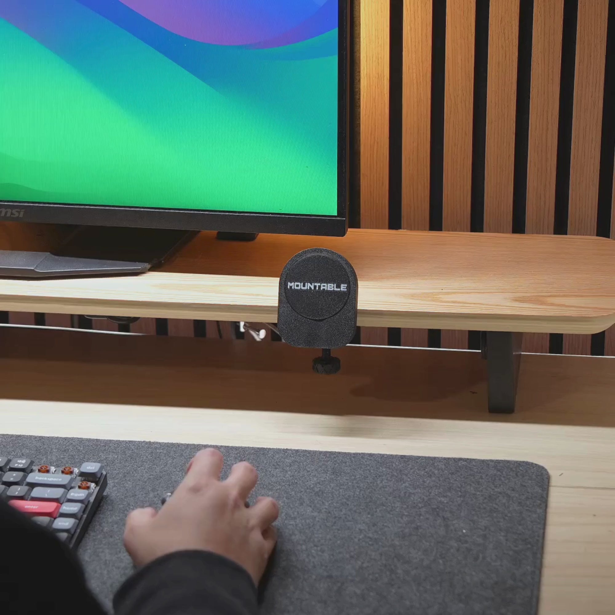 MagDock Height Adjustable Shelf Mount for iPad