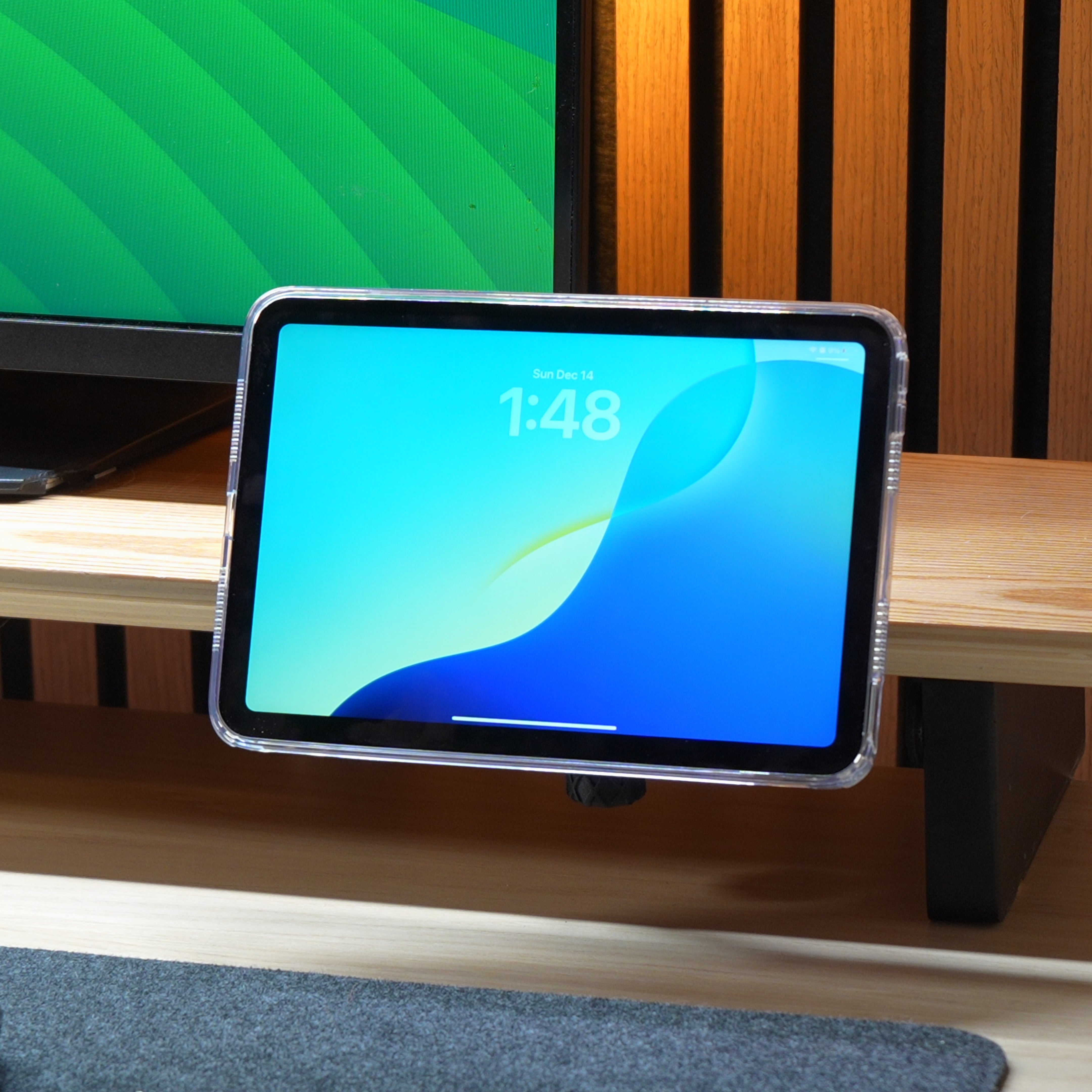 MagDock Height Adjustable Shelf Mount for iPad